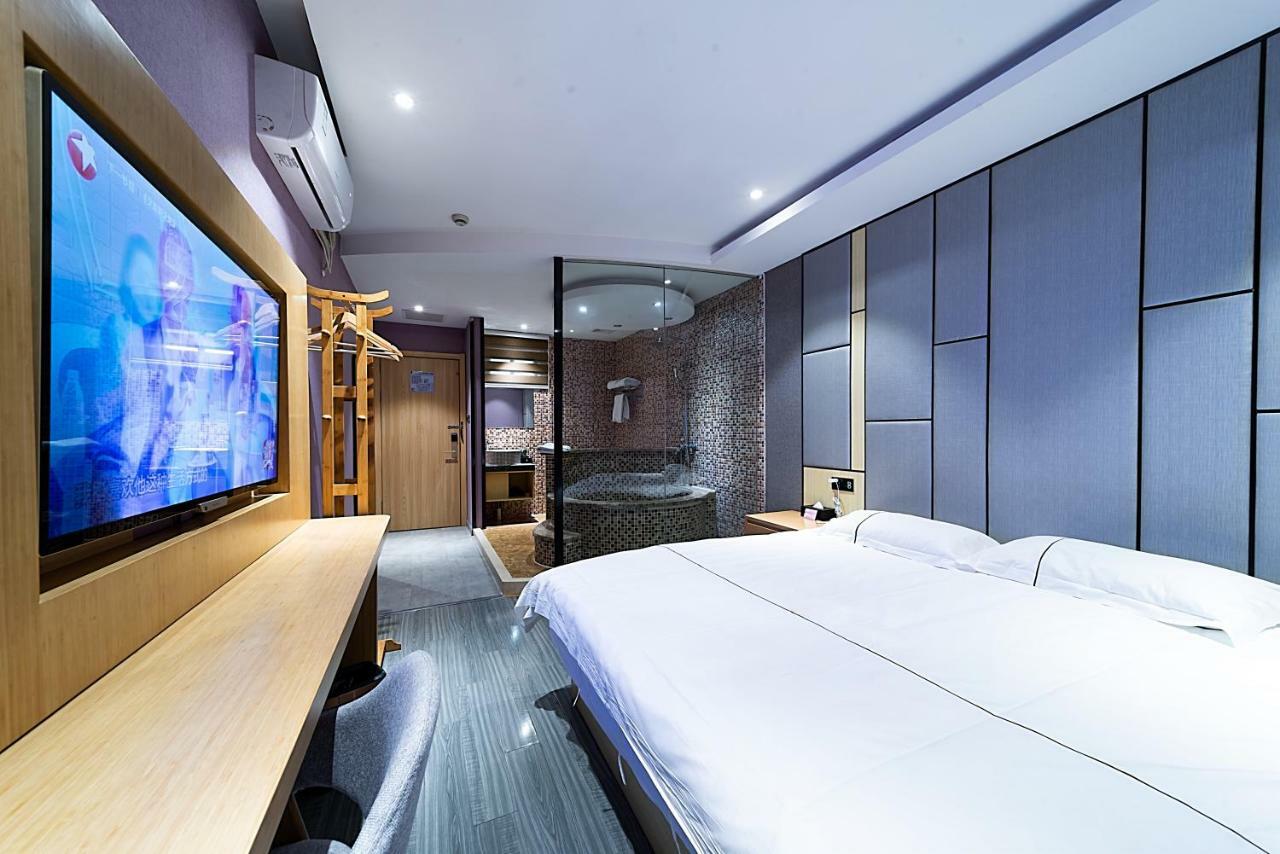 Enjoy 4*