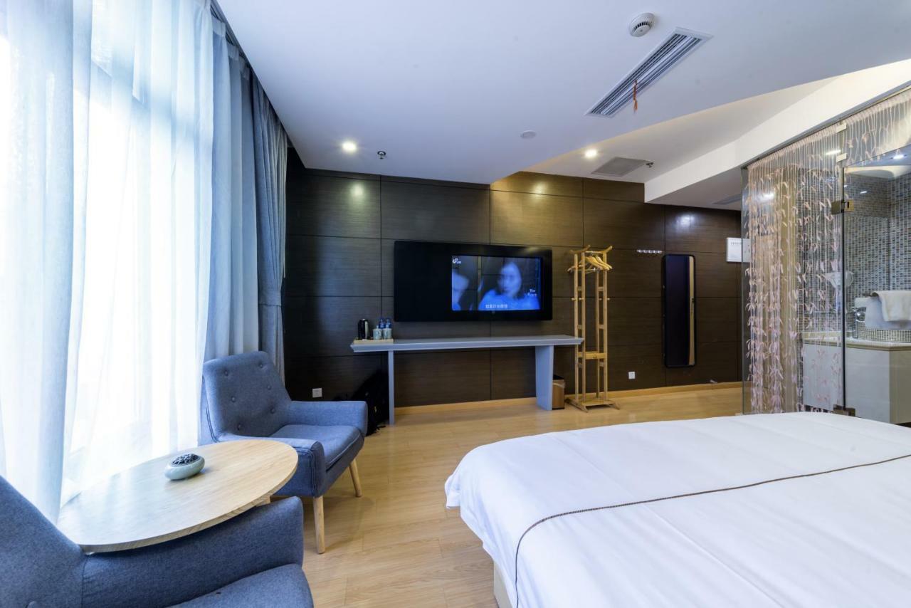 Enjoy Hotel