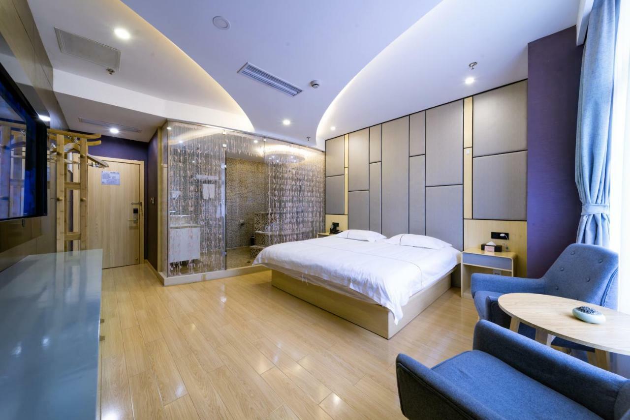 Enjoy Hotel